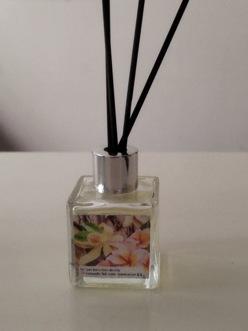 monoï des iles 50 g 80% de myristate 20% de parfum