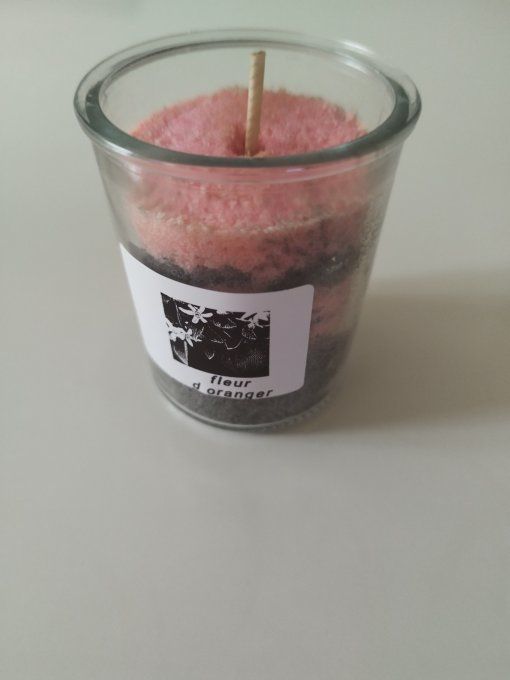 fleur d oranger 50 g 92 % de stéarite 7% parfum 1% colorant