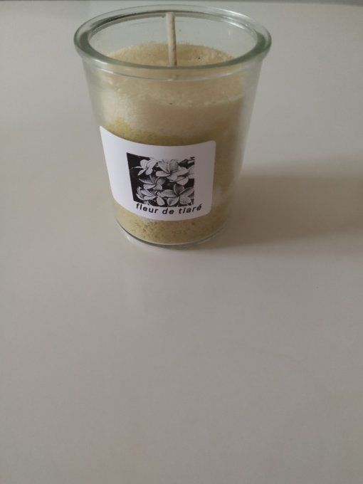 fleur de tiaré 50 g 92 % de stéarite 7% parfum 1% colorant