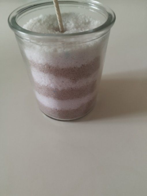 bubble gum fraise 50 g 92 % de stéarite 7% parfum 1% colorant